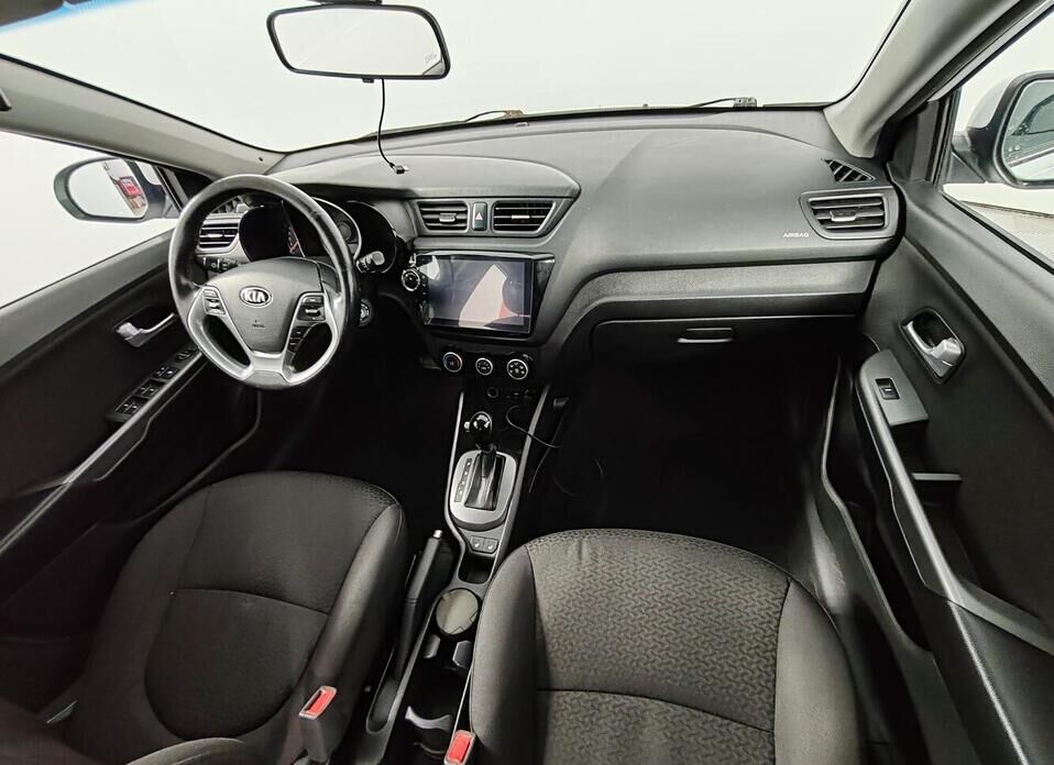 Kia Rio 1.6 AT (123 л.с.)