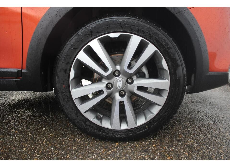 LADA (ВАЗ) Vesta 1.6 CVT (113 л.с.)