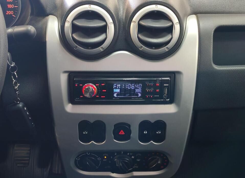 Renault Logan 1.6 MT (84 л.с.)
