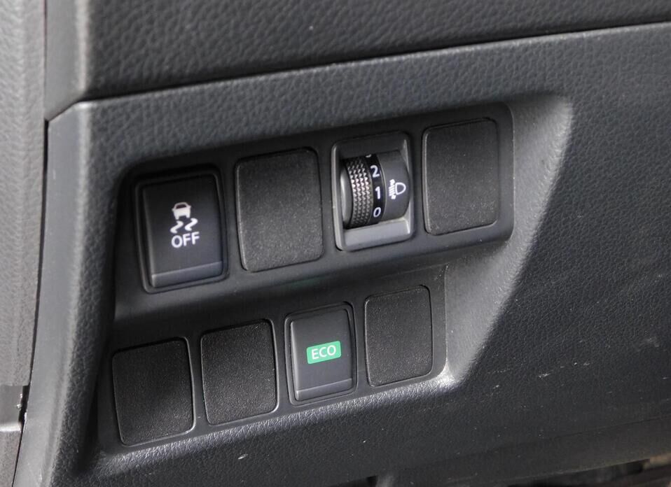 Nissan Qashqai, II 2.0 CVT (144 л.с.) 4WD