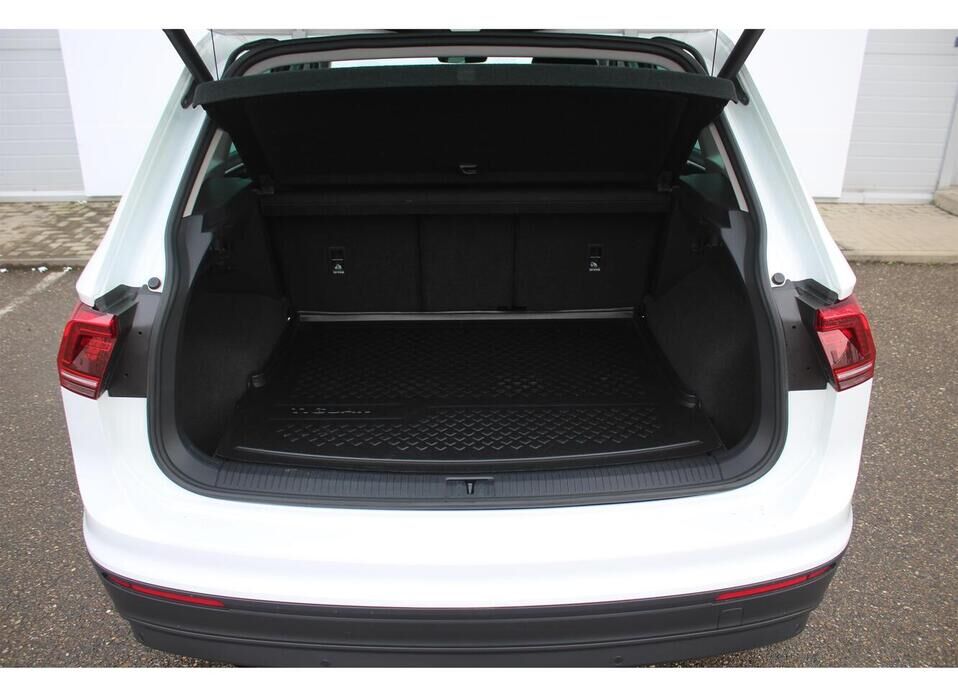 Volkswagen Tiguan, II 2.0d AMT (150 л.с.) 4WD