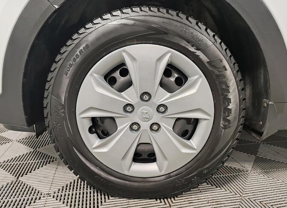 Hyundai Creta, I Рестайлинг 1.6 AT (123 л.с.)