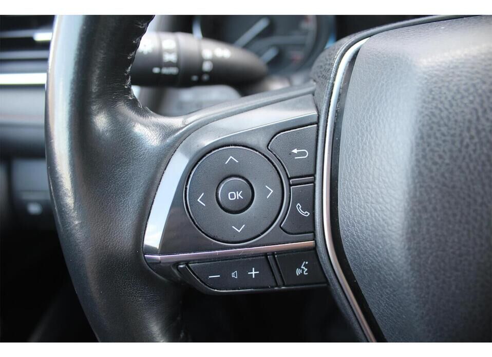 Toyota Camry, VIII (XV70) 2.5 AT (181 л.с.)