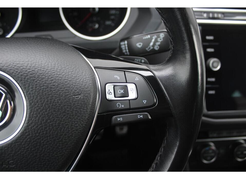 Volkswagen Tiguan, II 2.0d AMT (150 л.с.) 4WD