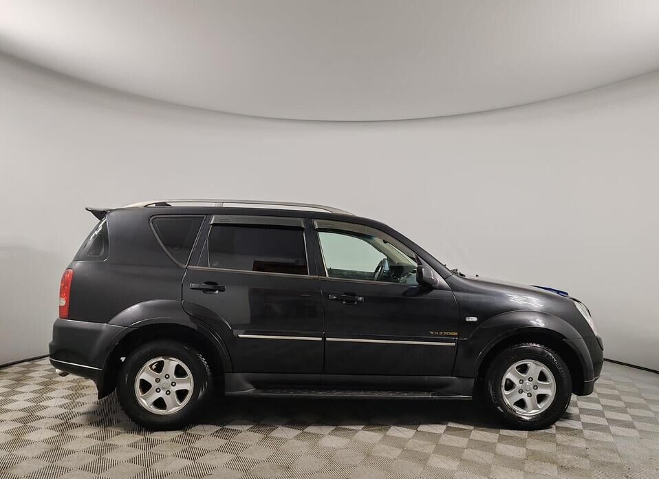 SsangYong Rexton, II 2.7d AT (163 л.с.) 4WD
