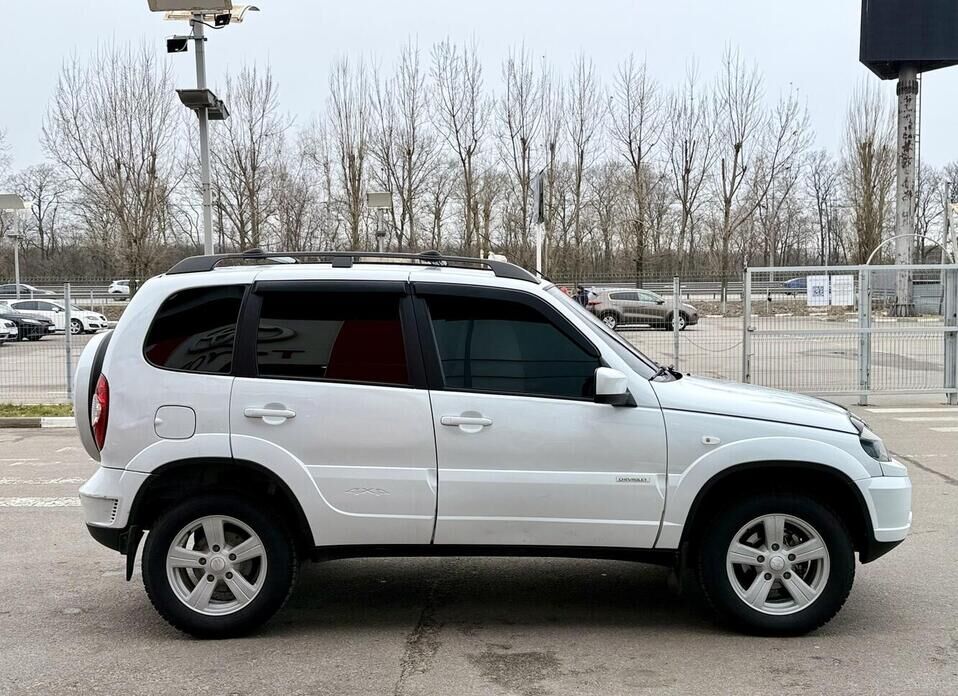 Chevrolet Niva, I Рестайлинг 1.7 MT (80 л.с.) 4WD