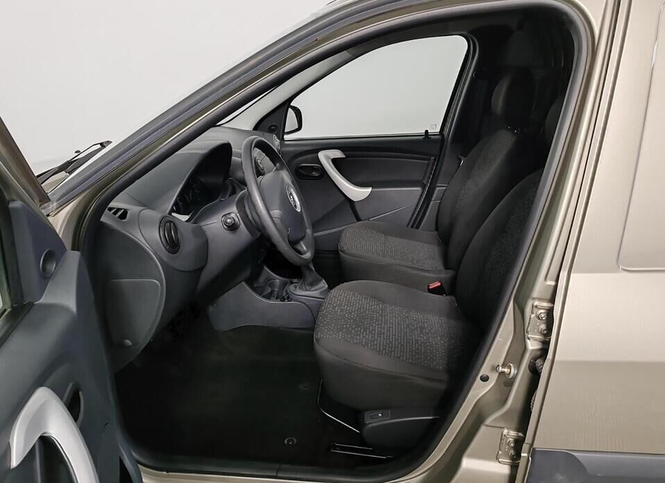 LADA (ВАЗ) Largus 1.6 MT (106 л.с.)