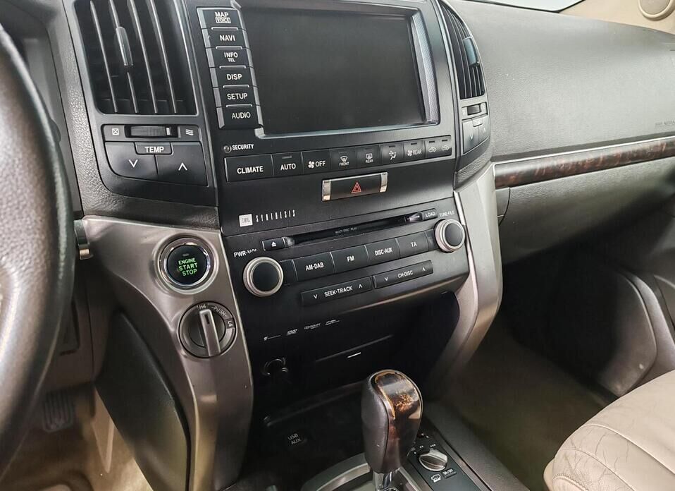 Toyota Land Cruiser, 200 Series 4.5d AT (235 л.с.) 4WD