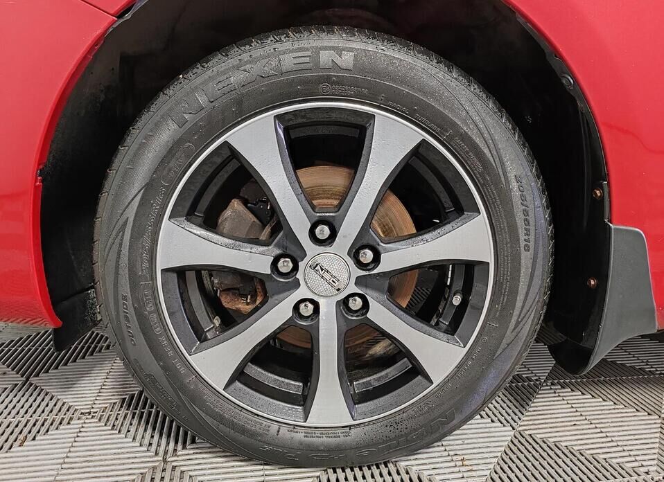 Toyota Corolla 1.6 MT (124 л.с.)