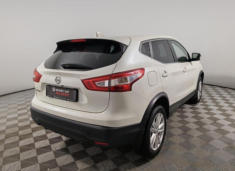 Nissan Qashqai, II 1.6d CVT (130 л.с.)