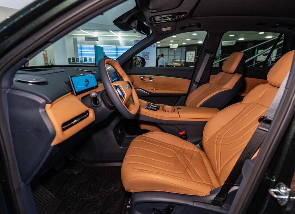 Geely EX5 EM-i 1.5hyb AT (218 л.с.)