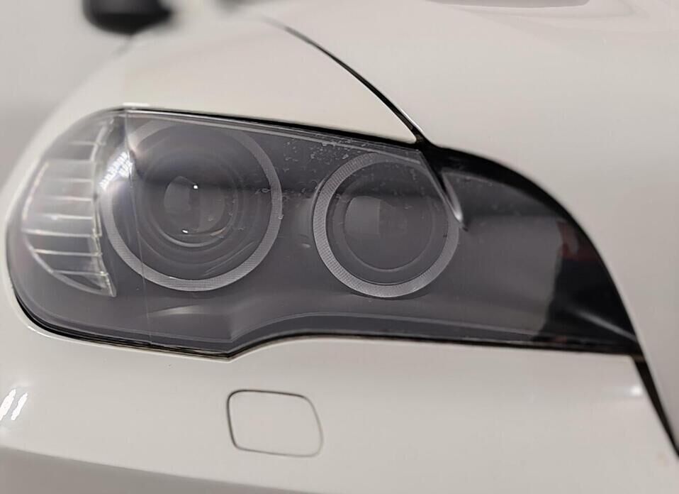 BMW X5, II (E70) 30i 3.0 AT (272 л.с.) 4WD