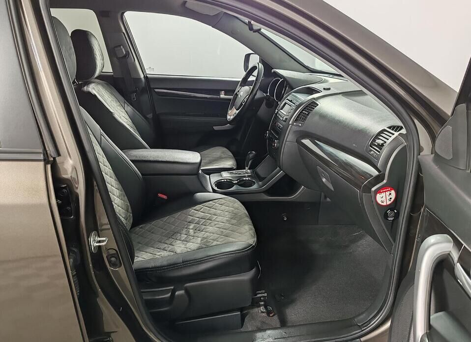 Kia Sorento 2.4 AT (175 л.с.) 4WD