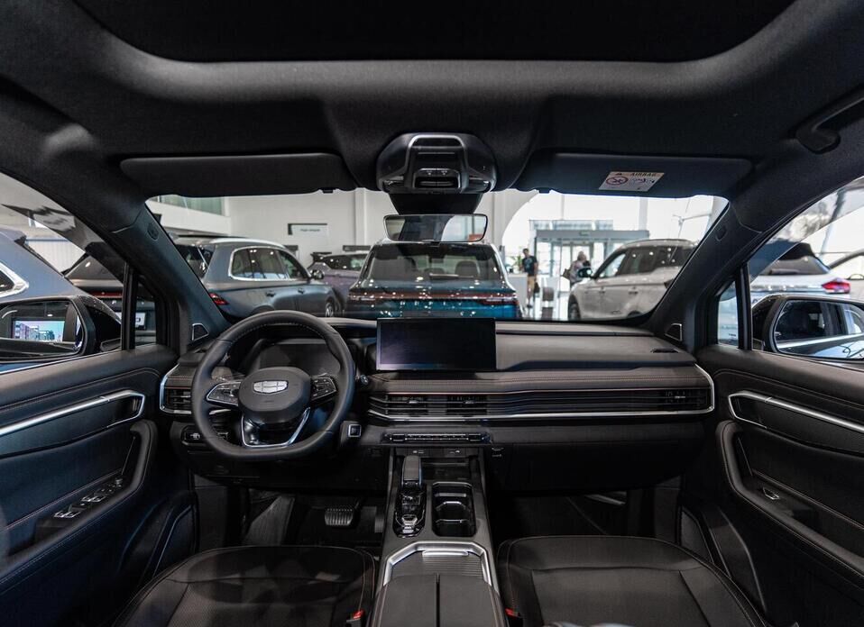 Geely Okavango, I Рестайлинг 2.0 AMT (200 л.с.)