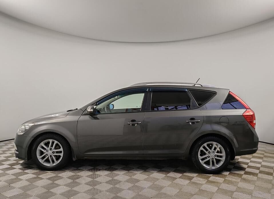 Kia Ceed, I Рестайлинг 1.6 MT (122 л.с.)