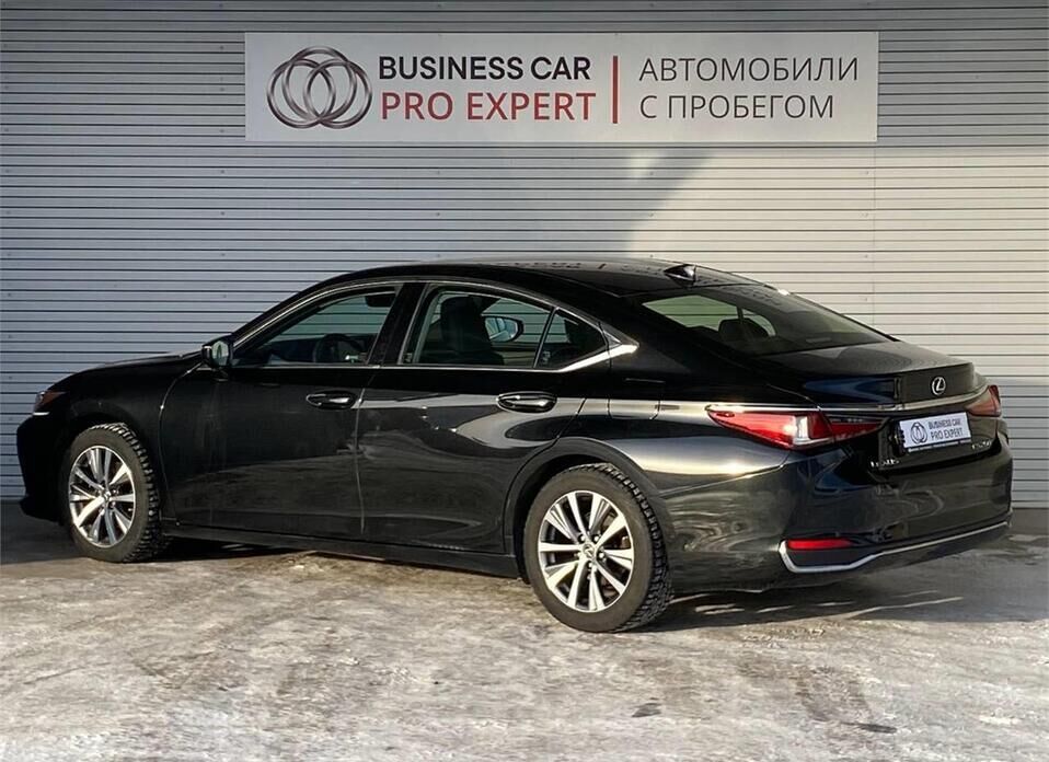 Lexus ES, VII 250 2.5 AT (200 л.с.)