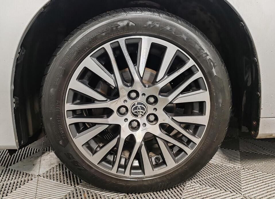 Toyota Alphard, III 3.5 AT (275 л.с.)