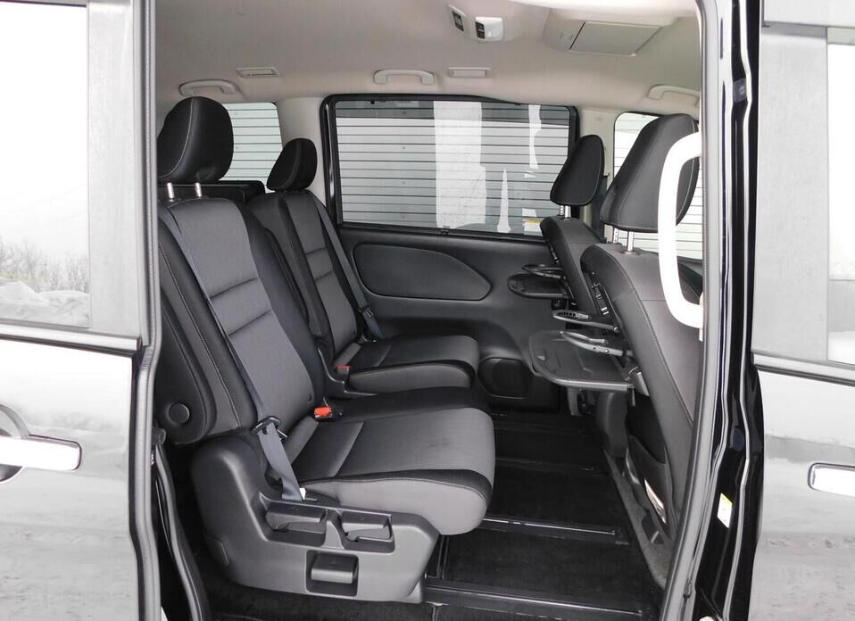 Nissan Serena, V (C27) Рестайлинг 1.2hyb AT (84 л.с.)