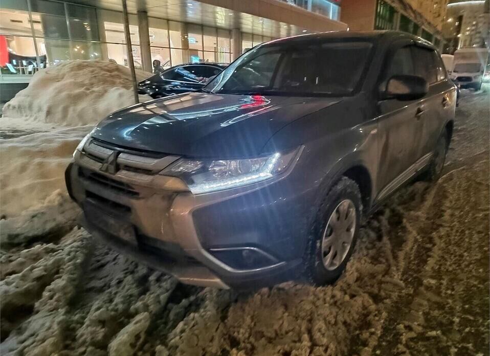 Mitsubishi Outlander, III Рестайлинг 2 2.0 CVT (146 л.с.)