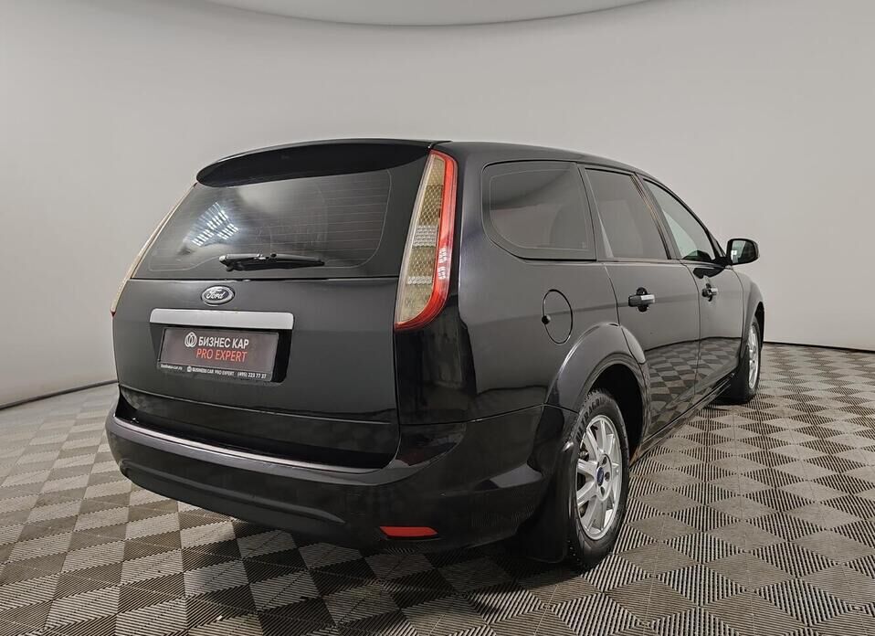 Ford Focus, II Рестайлинг 2.0 MT (145 л.с.)