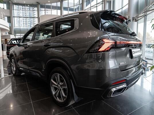 Geely Okavango Flagship