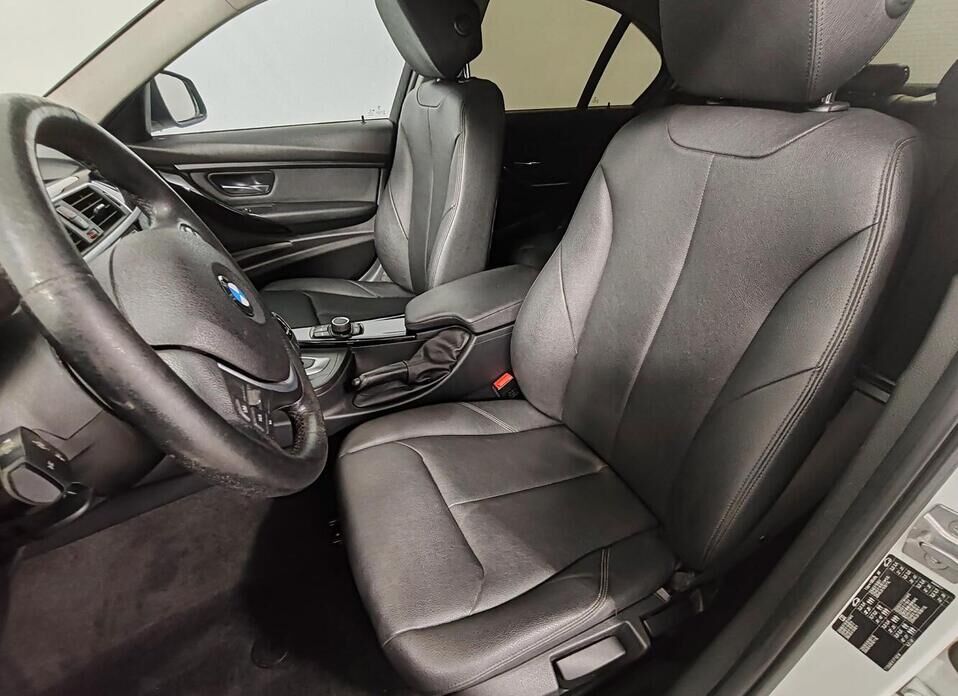 BMW 3 серии, VI (F3x) Рестайлинг 318i 1.5 AT (136 л.с.)