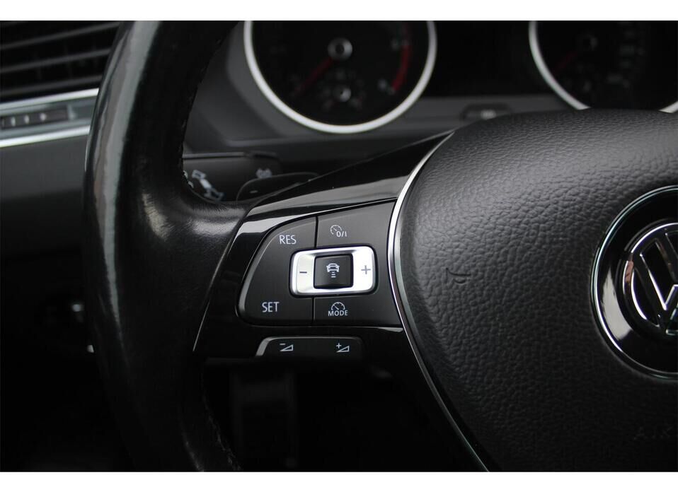 Volkswagen Tiguan, II 2.0d AMT (150 л.с.) 4WD