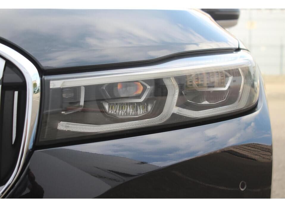 BMW 7 серии 730Ld xDrive 3.0d AT (249 л.с.) 4WD