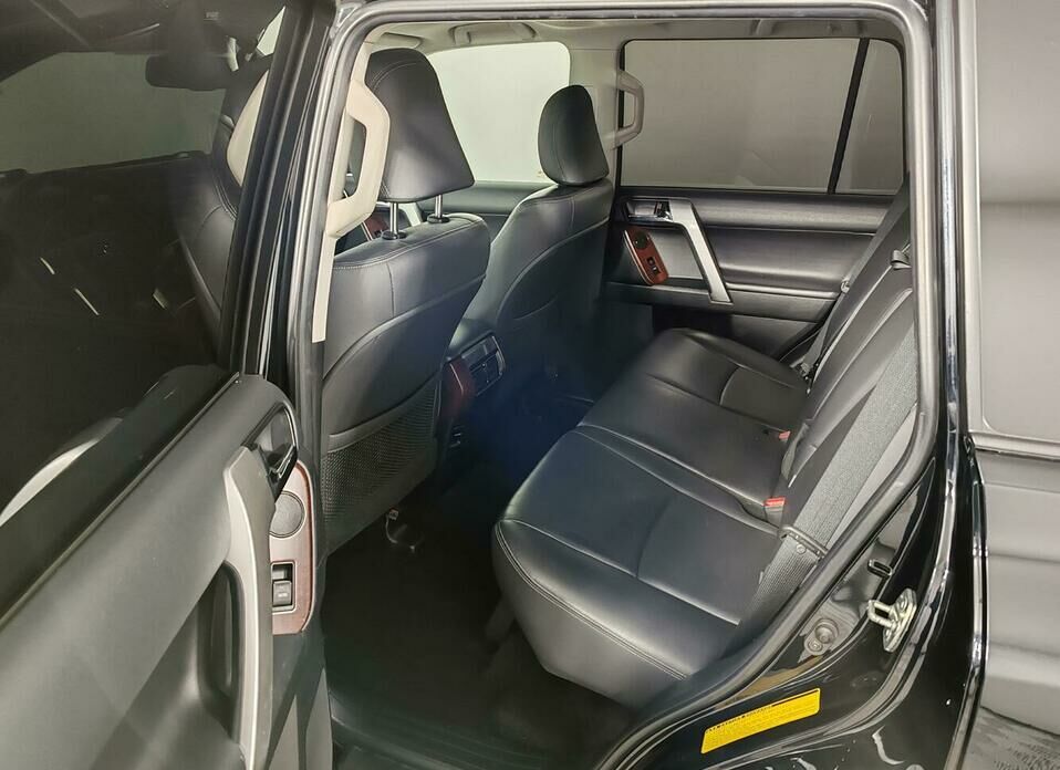 Toyota Land Cruiser Prado 2.8d AT (177 л.с.) 4WD