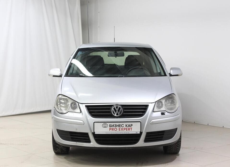 Volkswagen Polo, IV Рестайлинг 1.4 AT (75 л.с.)