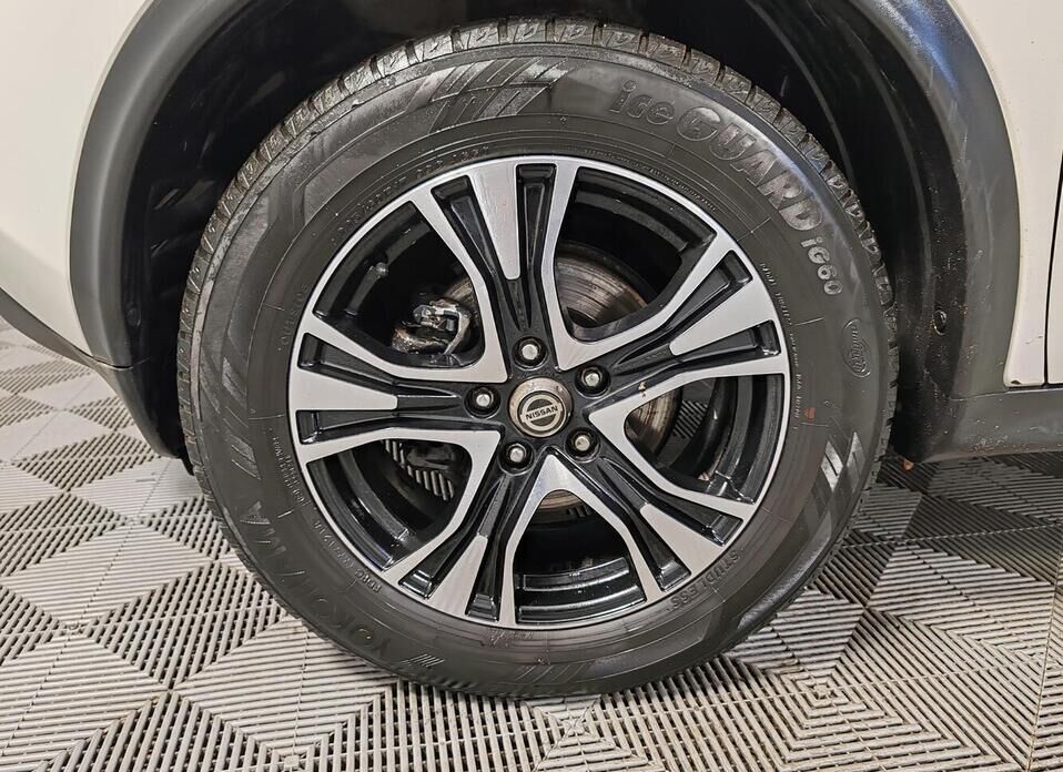 Nissan Juke, I 1.6 CVT (117 л.с.)