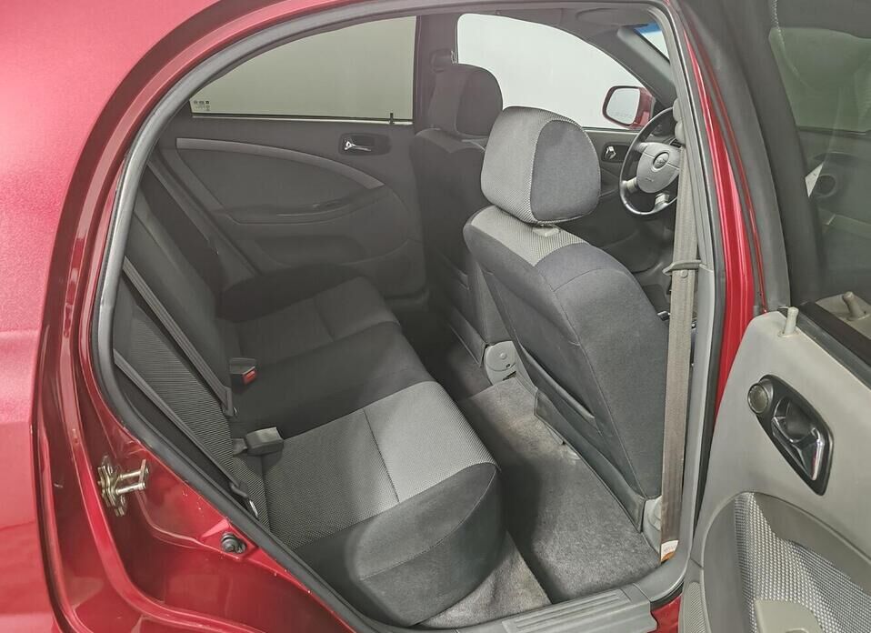 Chevrolet Lacetti 1.6 AT (109 л.с.)
