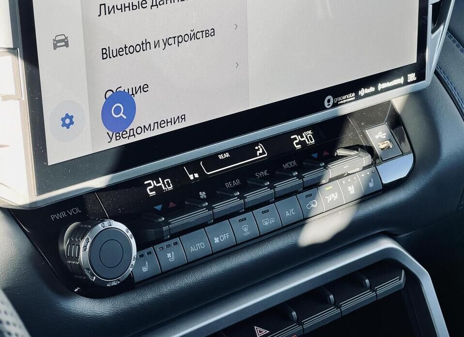 Toyota Sequoia, III 3.5hyb AT (437 л.с.) 4WD