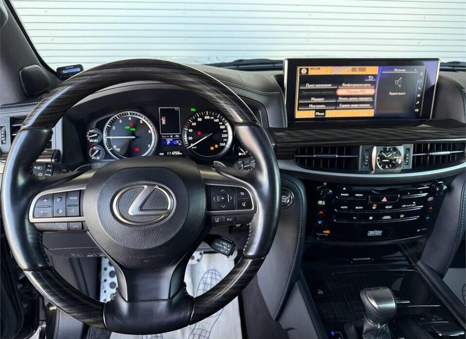 Lexus LX, III Рестайлинг 2 570 5.7 AT (367 л.с.) 4WD