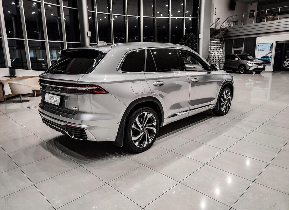 Geely Monjaro 2.0 AT (238 л.с.) 4WD