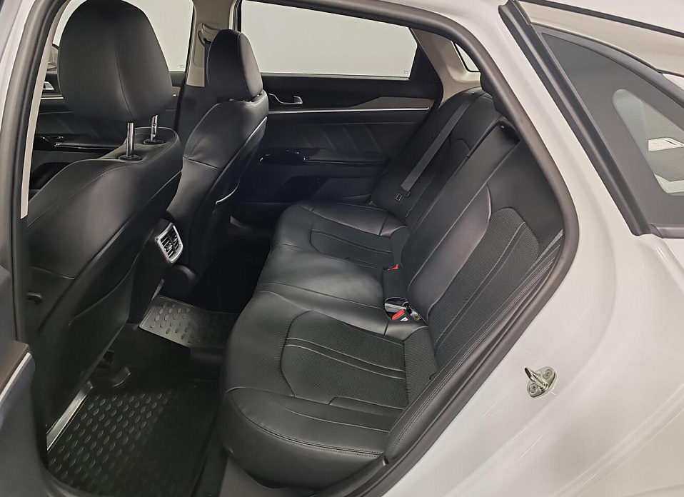 Kia K5, III 2.0 AT (240 л.с.)