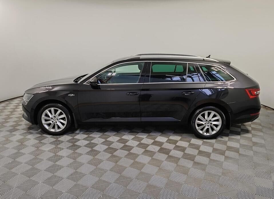 Skoda Superb 2.0 AMT (220 л.с.)