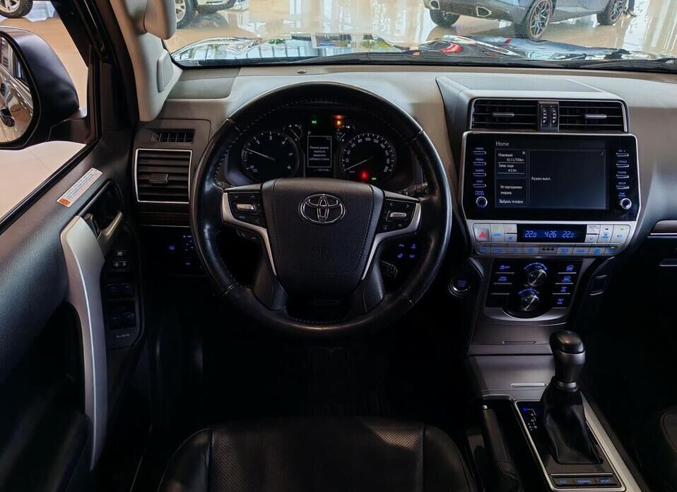 Toyota Land Cruiser Prado, 150 Series Рестайлинг 3 2.8d AT (200 л.с.) 4WD