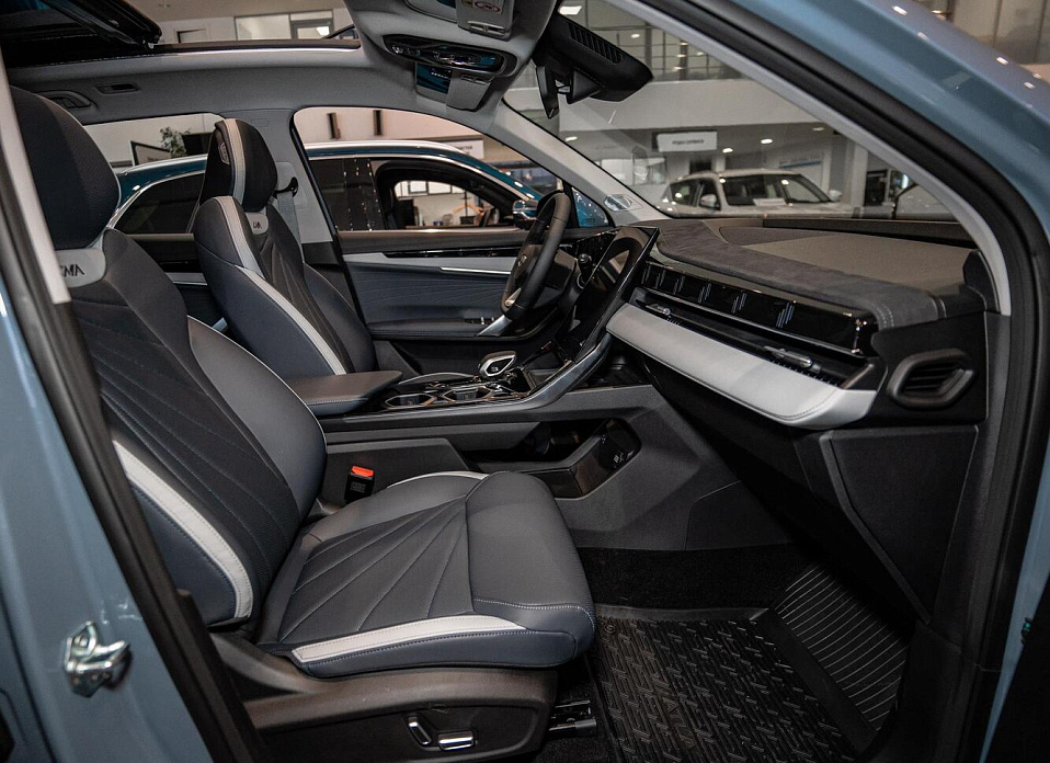 Geely Atlas, II 2.0 AMT (200 л.с.)