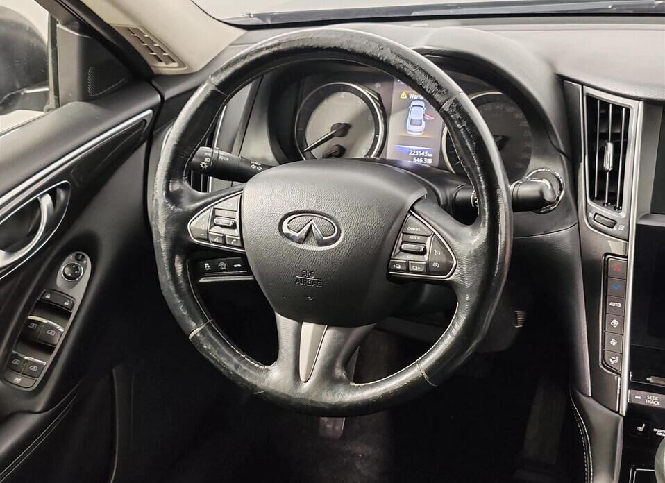 Infiniti Q50 2.0 AT (211 л.с.)