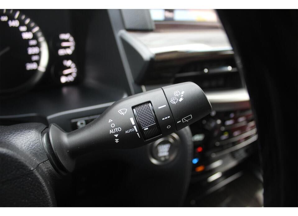 Lexus LX, III Рестайлинг 2 570 5.7 AT (367 л.с.) 4WD