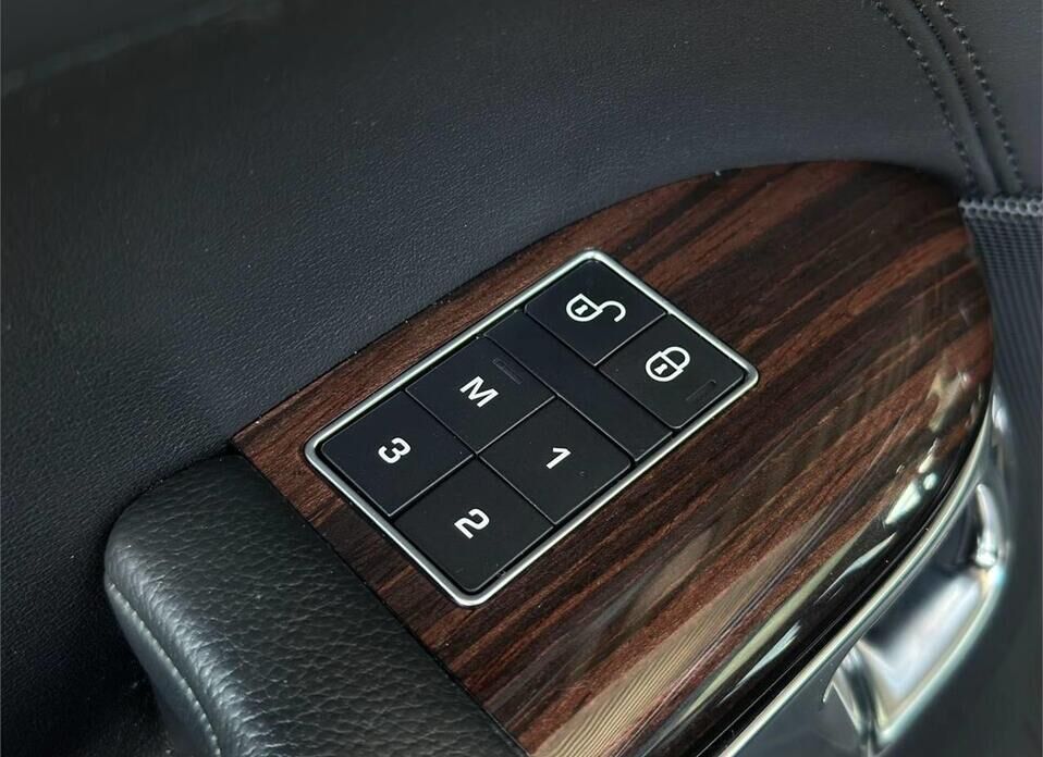 Land Rover Range Rover, IV Long 3.0d AT (248 л.с.) 4WD