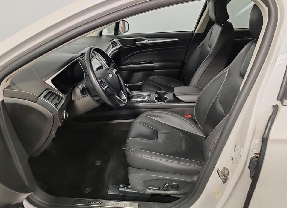 Ford Mondeo 2.5 AT (149 л.с.)