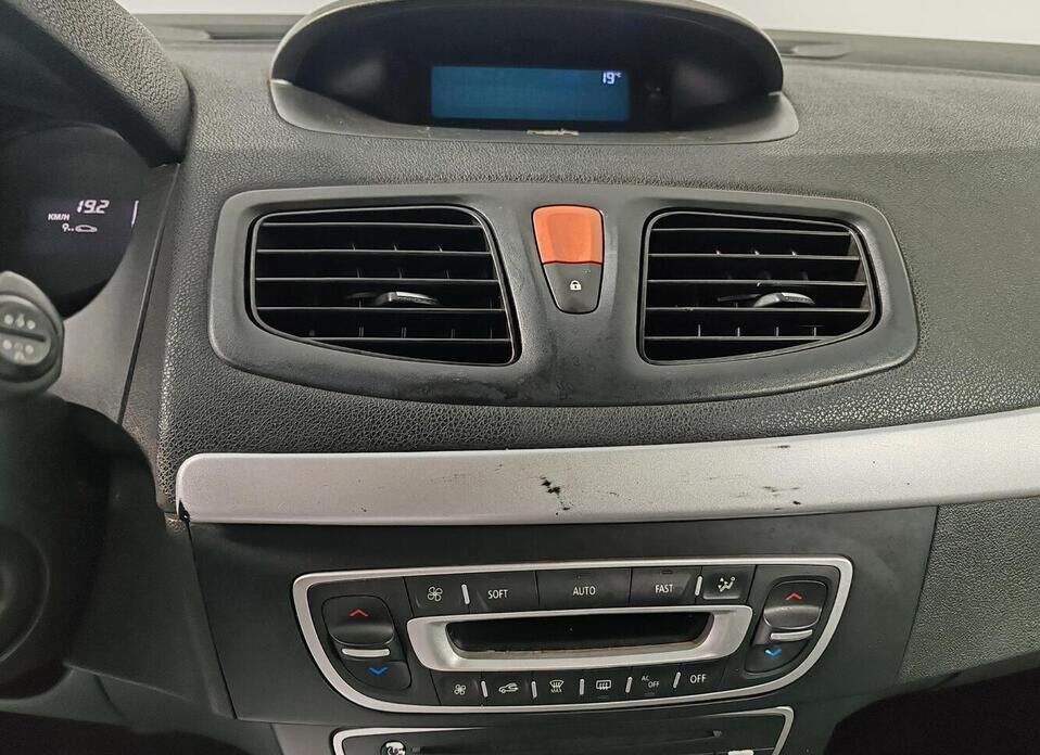 Renault Fluence, I 1.6 AT (106 л.с.)