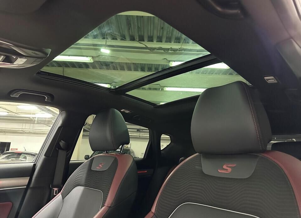 Geely Coolray, I 1.5 AMT (150 л.с.)