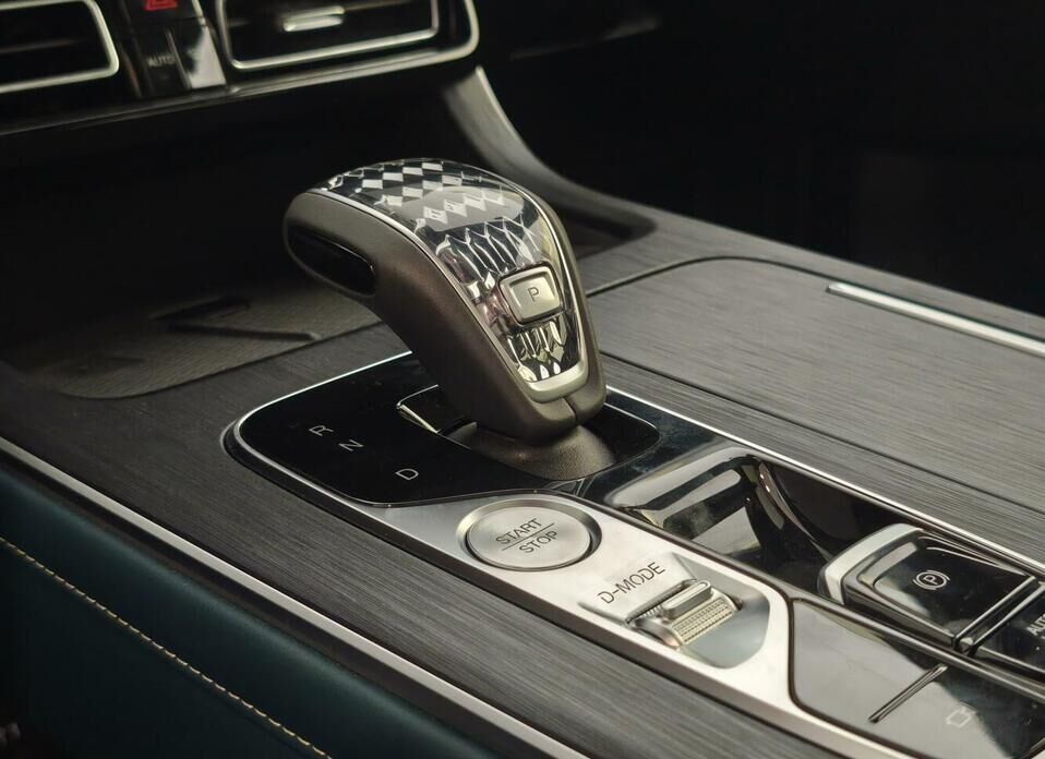 GAC GS8 2.0 AT (231 л.с.) 4WD