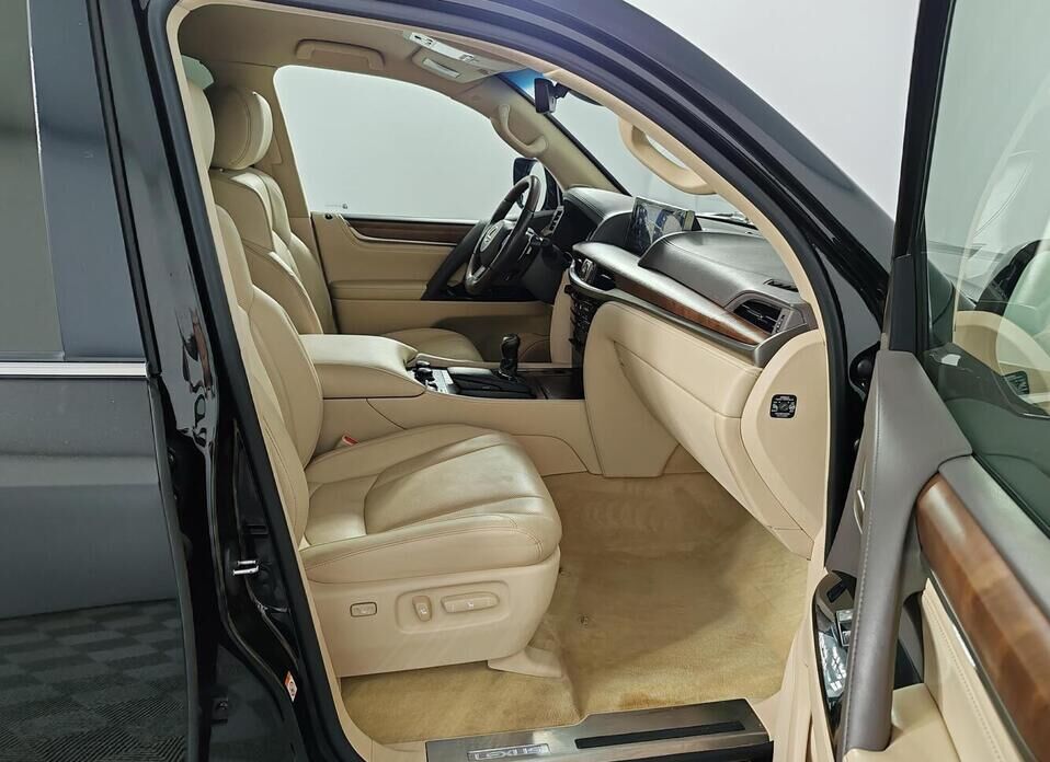 Lexus LX 450d 4.5d AT (272 л.с.) 4WD