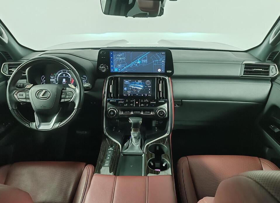 Lexus LX 600 3.4 AT (415 л.с.) 4WD