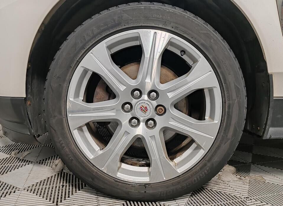 Cadillac SRX, II Рестайлинг 3.0 AT (249 л.с.) 4WD