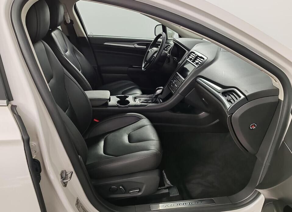 Ford Mondeo 2.5 AT (149 л.с.)